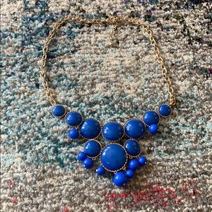 Blue accent necklace